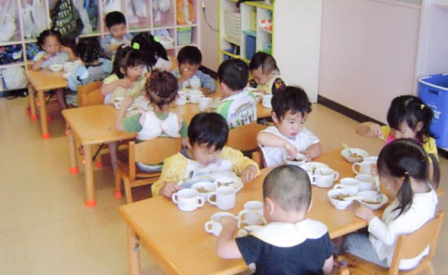 写真：食事の様子